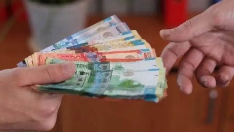 В Алматы сотрудника СИЗО задержали за взятку