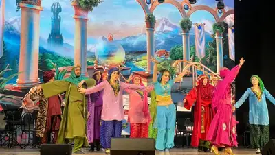 выступление, фото - Новости Zakon.kz от 18.10.2022 20:32