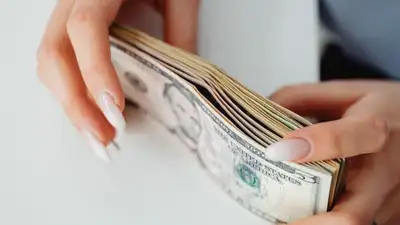 курс иностранной валюты, фото - Новости Zakon.kz от 18.08.2023 11:07