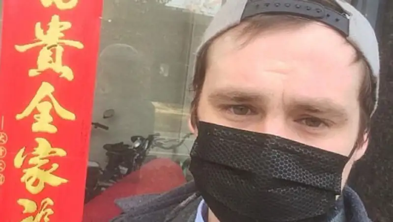 Заболевший коронавирусом рассказал, как протекает болезнь