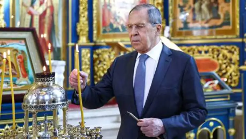 Сергей Лавров посетил Успенский Кафедральный собор в Нур-Султане