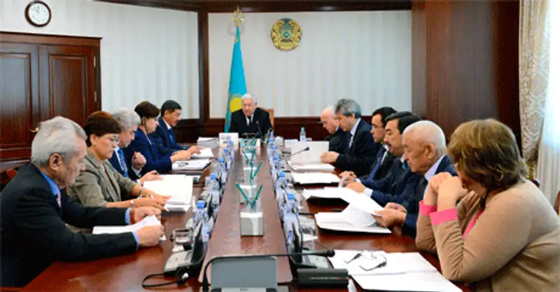 Бюро Мажилиса определило вопросы предстоящего пленарного заседания