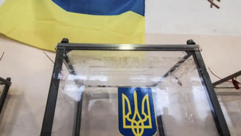 Партия Зеленского лидирует на выборах в Раду