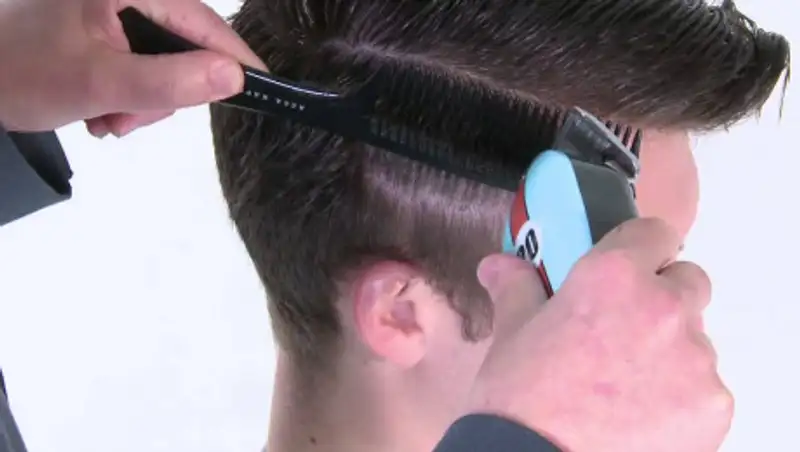 Спрос на машинки для стрижки волос резко вырос в России