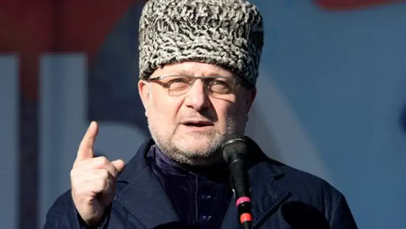 Чеченский министр призвал россиян к многоженству