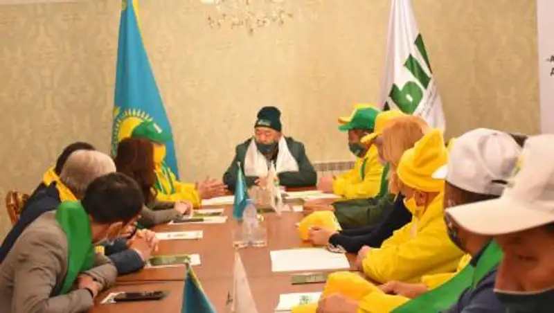 Кандидат от партии "Ауыл" посетил сельские населенные пункты в Актюбинской области