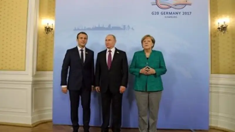 Путин, Меркель и Макрон без Порошенко обсудили ситуацию на Украине