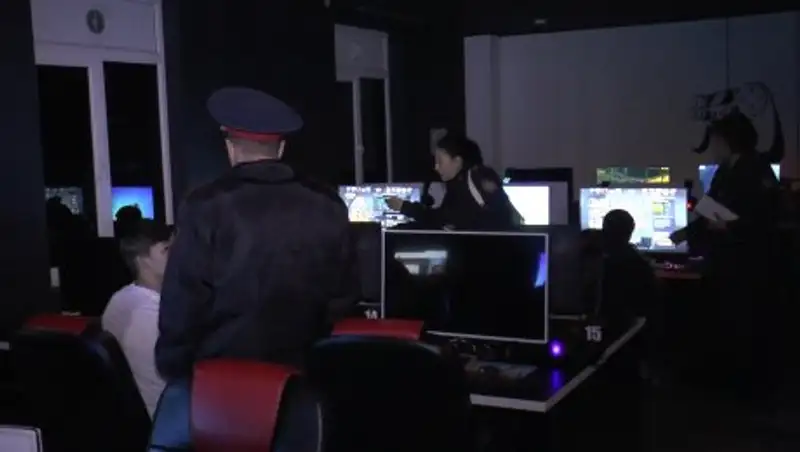 Алматинские подростки разоряют своих родителей