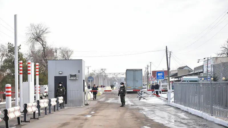 В Кыргызстане ввели обязательный ПЦР-тест для всех туристов