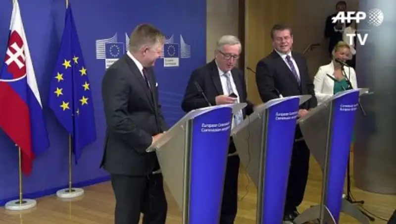 "Это моя жена. А нет, Меркель": канцлер позвонила президенту Еврокомиссии в неудобный момент