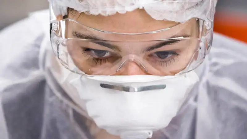 Зафиксирован суточный антирекорд по числу новых случаев COVID-19 в мире