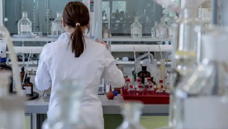 Количество зараженных коронавирусом в мире приблизилось к 600 тысячам