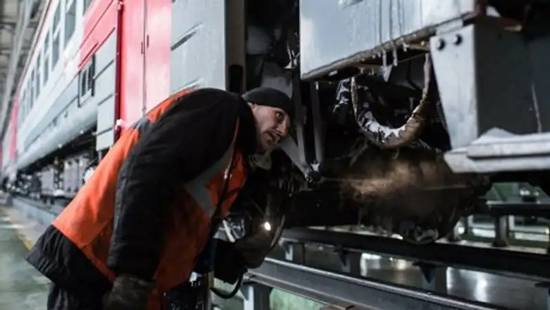 Стала известна причина задержки поезда Алматы - Костанай