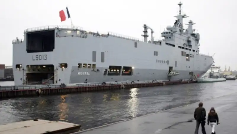 Франция оплатит неустойку за "Мистрали"