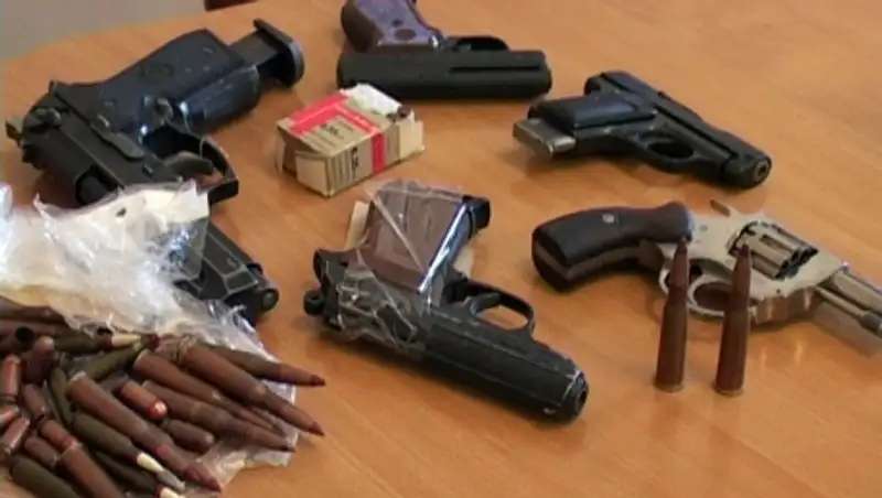 Противотанковую гранату и массу оружия изъяли у жителя Шымкента