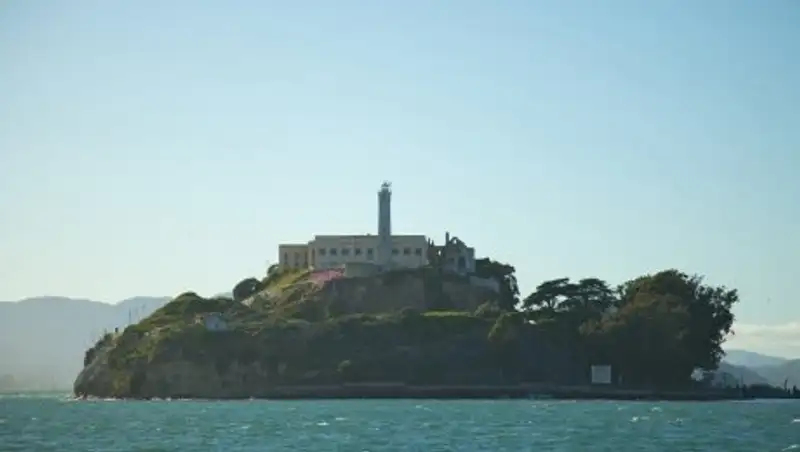 В США предлагают работу мечты – жить на острове