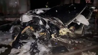 otyrar.kz, фото - Новости Zakon.kz от 18.03.2018 17:40