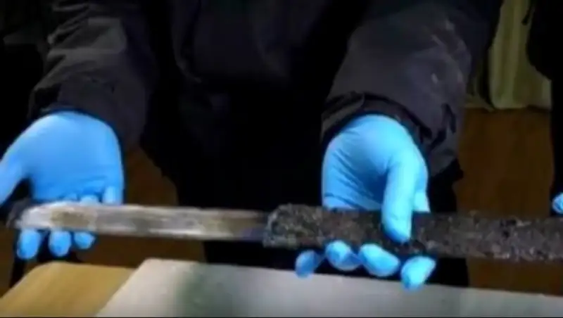 В Китае археологи нашли меч возрастом 2300 лет