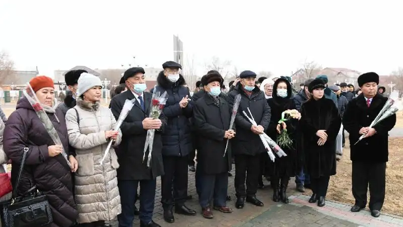 открытие памятник, фото - Новости Zakon.kz от 22.12.2021 17:43