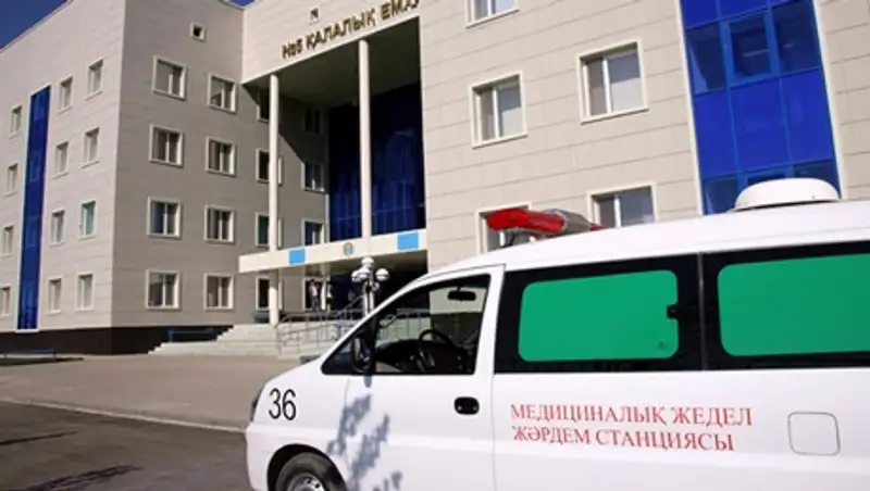 Парень выбросился из окна 8 этажа в Астане