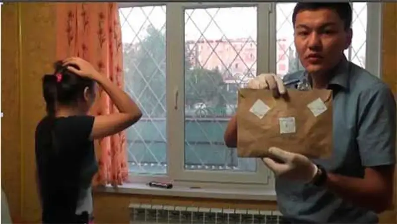 В Шымкенте 26-летняя сводница предлагала молодых девушек состоятельным клиентам