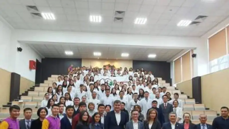 Врачи запустили петицию в поддержку экс-министра Биртанова