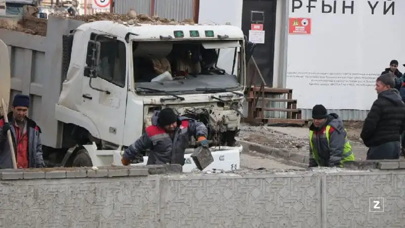 ДТП, грузовик , фото - Новости Zakon.kz от 03.02.2022 13:56