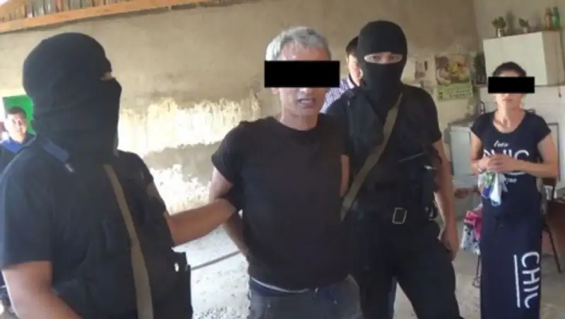 45-летний житель Шымкента хранил дома героин на миллион тенге