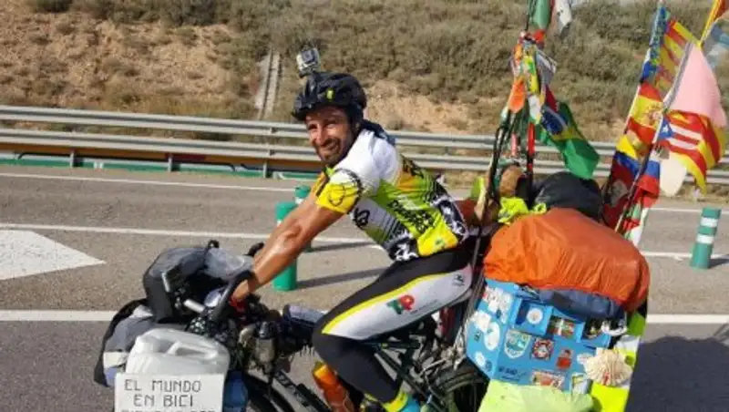 Аргентинский фанат ради мундиаля в России пять лет ехал на велосипеде