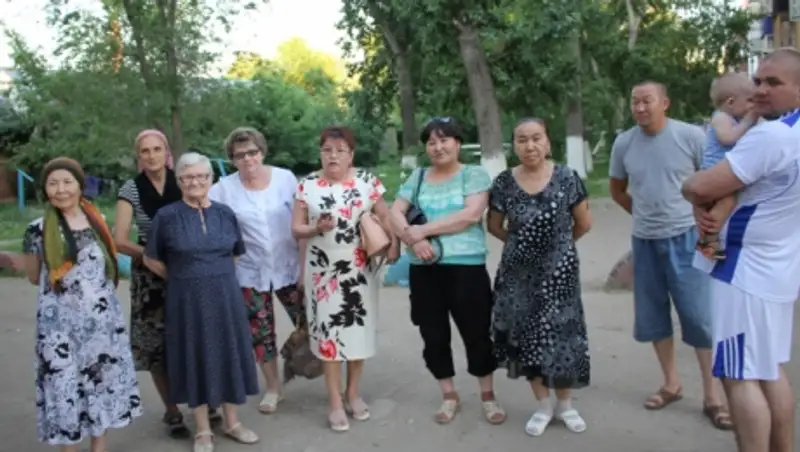 Жильцы одного из района в Актобе просят избавить их от соседства с проститутками