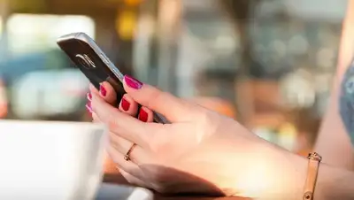 уязвимость приложений телефона, фото - Новости Zakon.kz от 06.04.2022 13:53