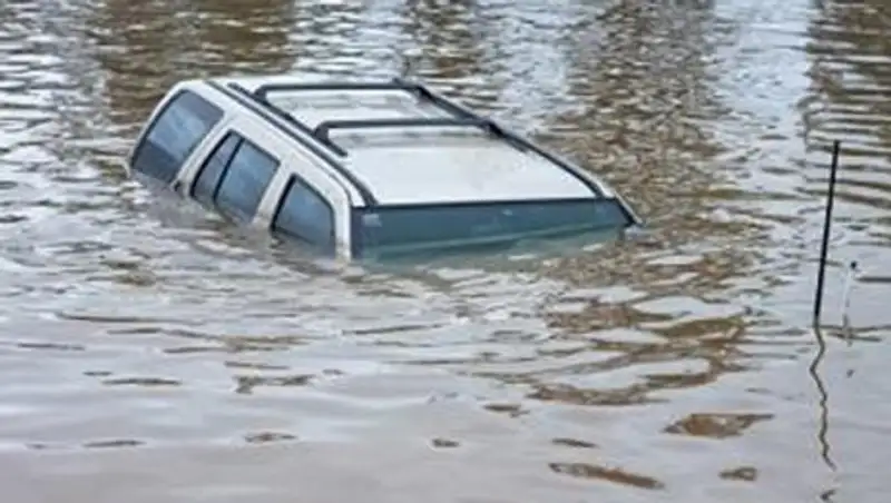 Утонувшие в паводковых водах в Карагандинской области люди были в машине отдела образования