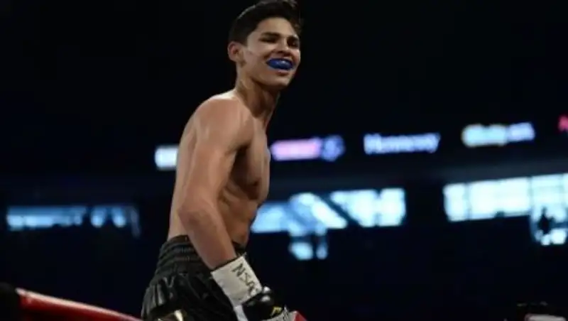 Восходящая звезда Golden Boy ответил на критику тренера Головкина