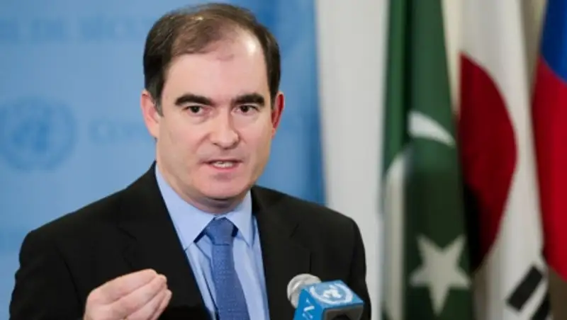 Джон Гинг: ждем от Киева шагов по прекращению изоляции Донбасса