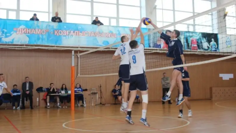 Три матча подряд выиграла команда «Динамо-Костанай»