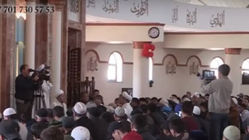 В Шымкенте у посетителя мечети украли 4 млн тенге