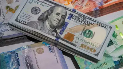 курсы валют, фото - Новости Zakon.kz от 24.11.2022 11:27