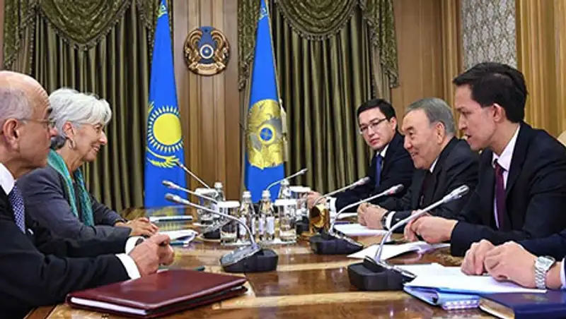 Назарбаев: надеемся сохранить положительную динамику ВВП в 2016 году, фото - Новости Zakon.kz от 25.05.2016 16:17
