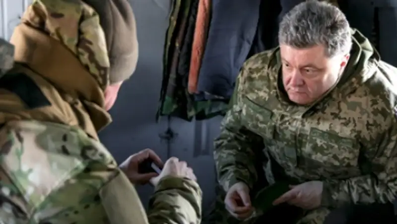 Порошенко утвердил решение СНБО о возможности ввода миротворцев