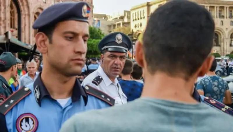 Власти Армении опровергли информацию о начале восстания