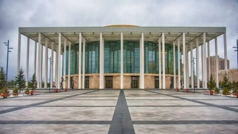 Нурсултан Назарбаев посетил вечер национального танца «Арнау»