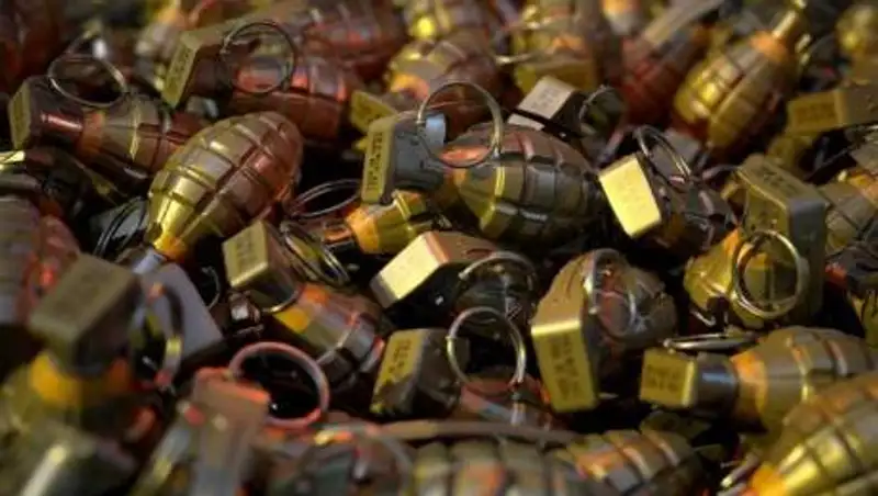 Мужчин с боевыми гранатами задержали в центре Киева