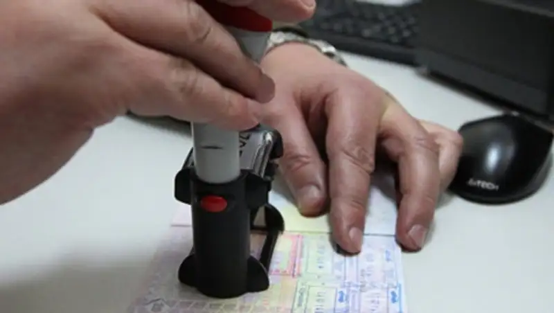 СИИ рекомендует Казахстану расширить географию безвизового режима