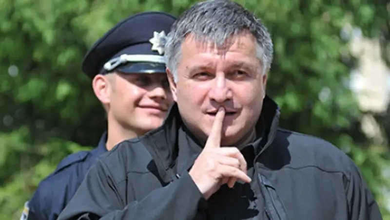 Глава Центра противодействия коррупции посоветовал Авакову застрелиться