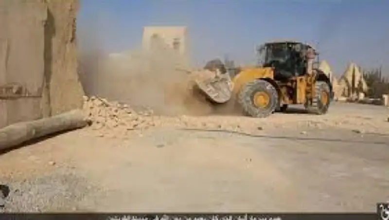Боевики ИГ снесли монастырь в Сирии при помощи бульдозеров