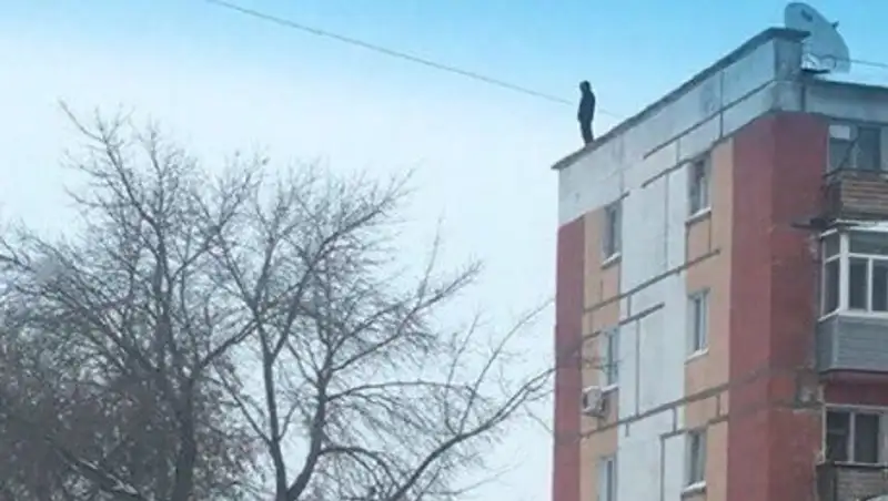 Житель Рудного хотел покончить с собой из-за разлуки с сыном