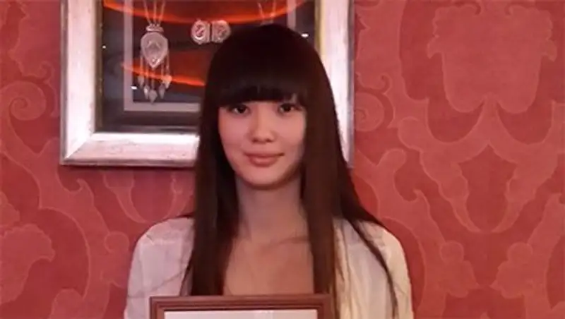 Сабина Алтынбекова стала волонтером Общества Красного Полумесяца РК