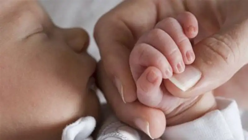 Некоторые атырауские родители не спешат регистрировать своих новорожденных детей