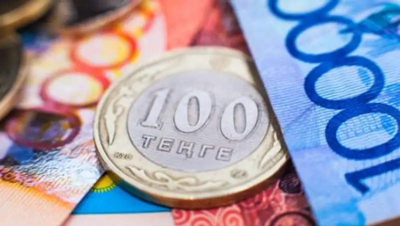 Председатель правления АО «Банк развития Казахстана» (БРК) дал прогноз по возможной девальвации тенге