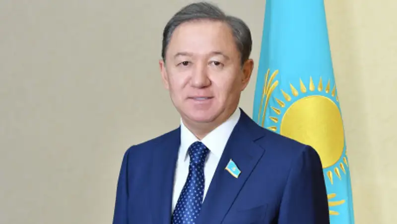 Нурлан Нигматулин поздравил казахстанцев с праздником Наурыз